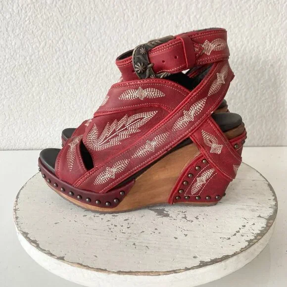 Lane Boots LEXINGTON Womens Red Wedges 7.5 Western Sandals Cowgirl Wooden Heels - Picture 4 of 11